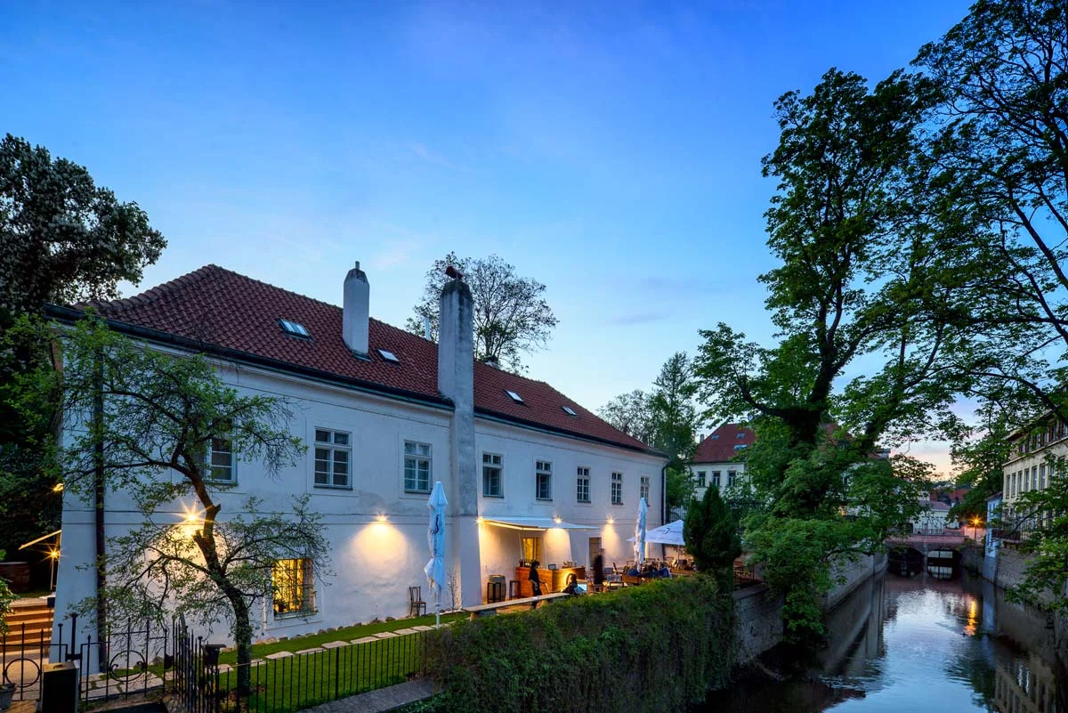Piknik Park – Italian enoteca con cucina in Kampa park